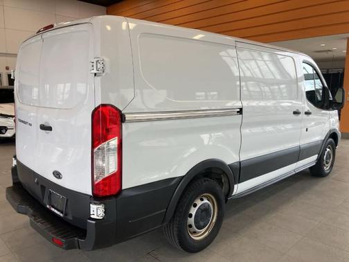 2017 Ford Transit-150 Base