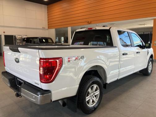 Oxford White 2021 Ford F-150 XLT