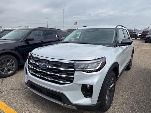 White 2026 Ford Explorer Active