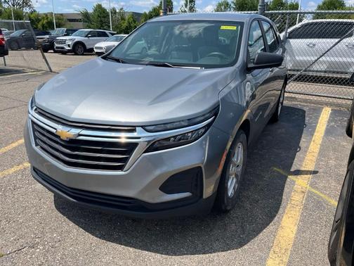Sterling Gray Metallic 2024 Chevrolet Equinox LS