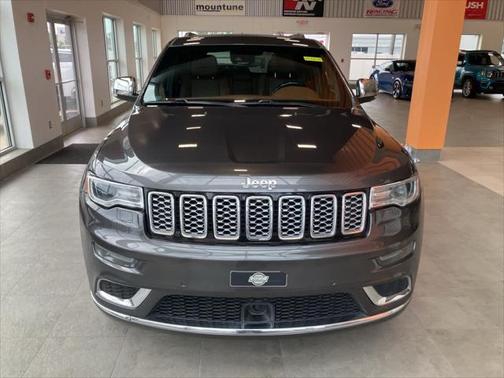 2020 Jeep Grand Cherokee Summit