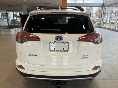 2017 Toyota RAV4 Hybrid XLE
