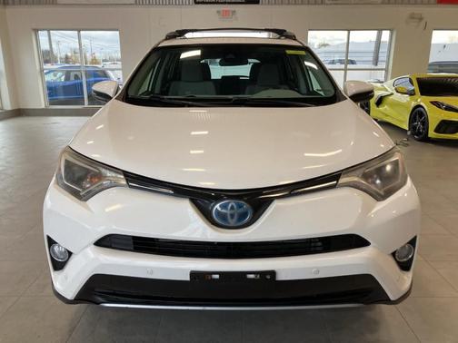 2017 Toyota RAV4 Hybrid XLE
