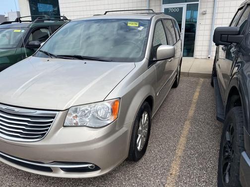 2013 Chrysler Town & Country Touring