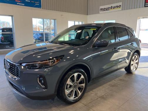 2023 Ford Escape Platinum