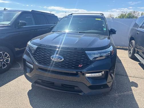 Agate Black Metallic 2023 Ford Explorer ST