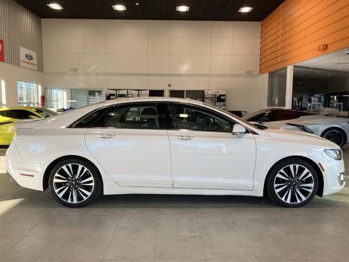 2018 Lincoln MKZ Hybrid Reserve