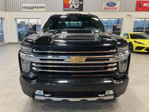 2022 Chevrolet Silverado 2500 High Country