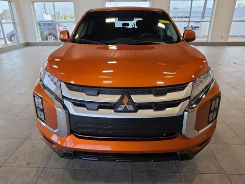 Sunshine Orange Metallic 2020 Mitsubishi Outlander Sport ES