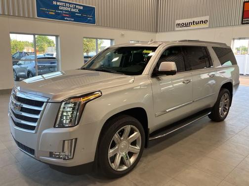 2020 Cadillac Escalade ESV Luxury