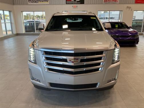2020 Cadillac Escalade ESV Luxury