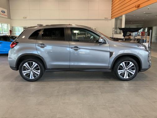 2024 Mitsubishi Outlander Sport SE