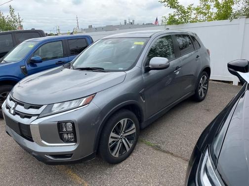 2024 Mitsubishi Outlander Sport SE