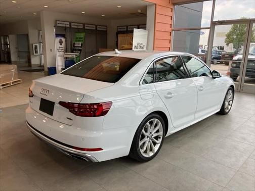 2019 Audi A4 2.0T Premium Plus