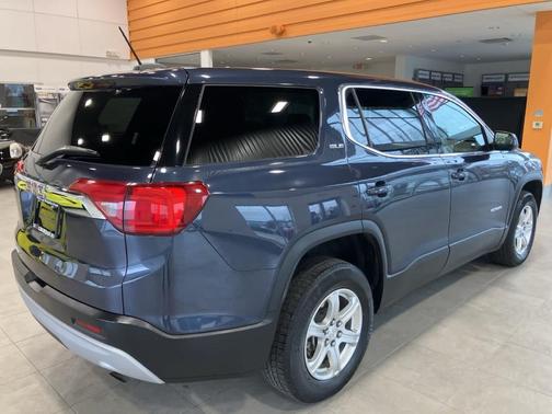 2019 GMC Acadia SLE-1