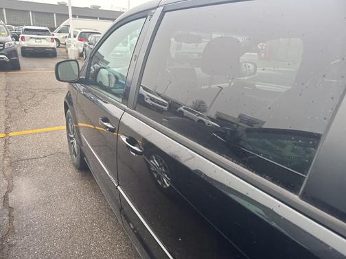 2015 Dodge Grand Caravan R/T