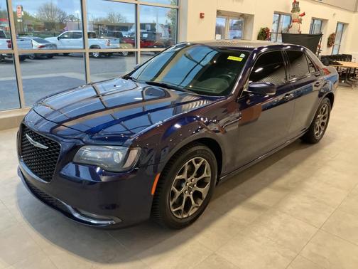 2016 Chrysler 300 S