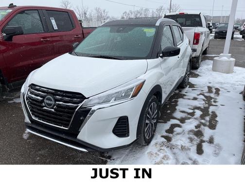 2023 Nissan Kicks SV