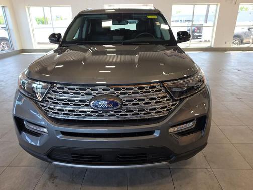 Carbonized Gray Metallic 2024 Ford Explorer Limited