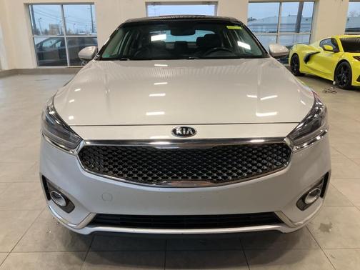 2017 Kia Cadenza Premium