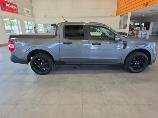 Gray Metallic 2022 Ford Maverick XLT