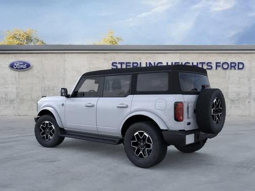 2025 Ford Bronco Outer Banks