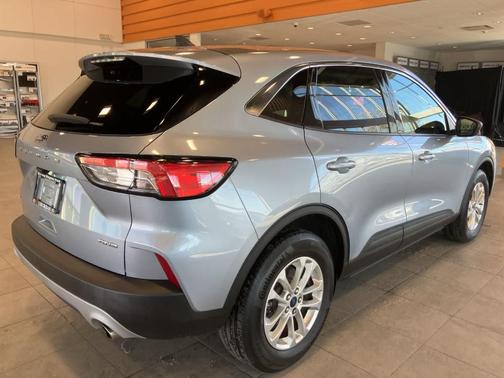Ice Blue 2022 Ford Escape SE