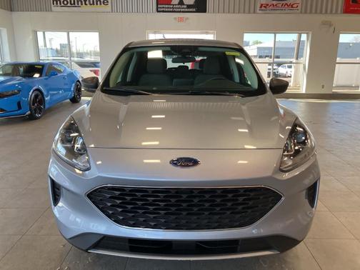 Ice Blue 2022 Ford Escape SE