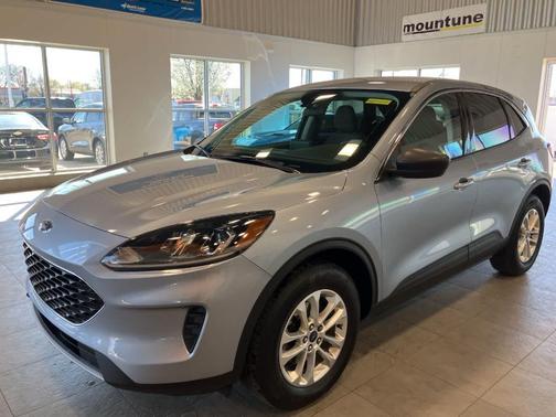 Ice Blue 2022 Ford Escape SE