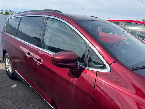 Velvet Red Pearlcoat 2017 Chrysler Pacifica Touring-L