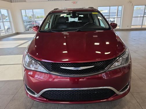 Velvet Red Pearlcoat 2017 Chrysler Pacifica Touring-L