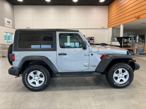 2020 Jeep Wrangler Sport