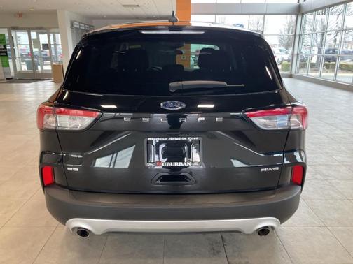 Agate Black Metallic 2021 Ford Escape SE