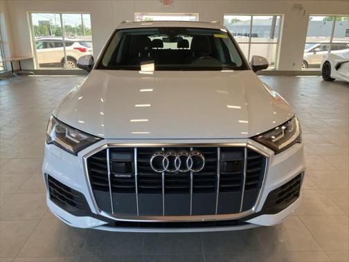 2021 Audi Q7 45 Premium Plus