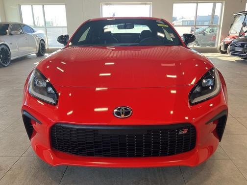 2025 Toyota GR86 Premium