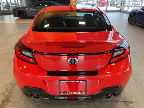 2025 Toyota GR86 Premium