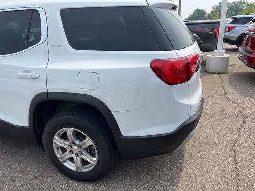2019 GMC Acadia SLE-1