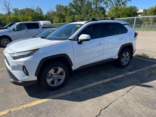 White 2022 Toyota RAV4 Hybrid XLE