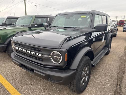Shadow Black 2026 Ford Bronco Big Bend