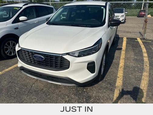Star White 2023 Ford Escape Active