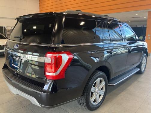 Agate Black Metallic 2019 Ford Expedition XLT