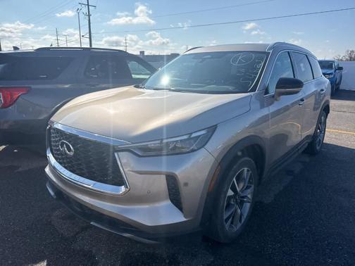 2022 INFINITI QX60 Luxe