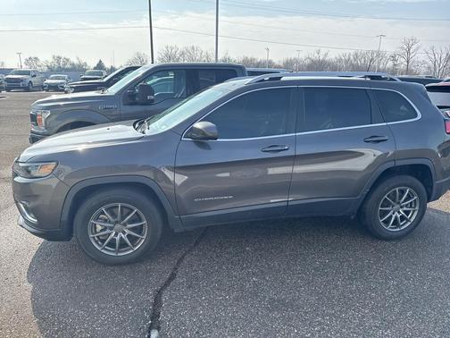 2021 Jeep Cherokee Latitude Lux