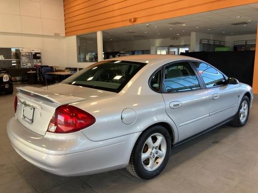2000 Ford Taurus SES