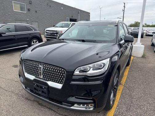 Infinite Black Metallic 2020 Lincoln Aviator Reserve AWD
