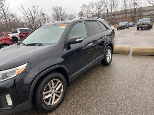 2014 Kia Sorento LX