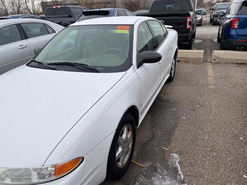 2004 Oldsmobile Alero GL1