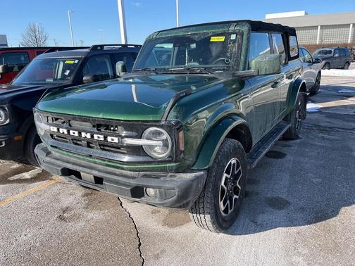 2024 Ford Bronco Outer Banks