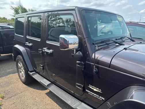 Rugged Brown Pearl 2013 Jeep Wrangler Unlimited Sahara