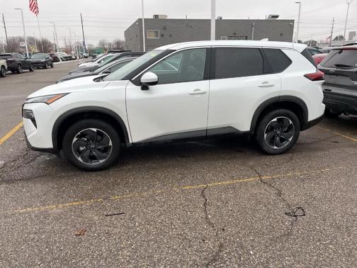 2025 Nissan Rogue SV